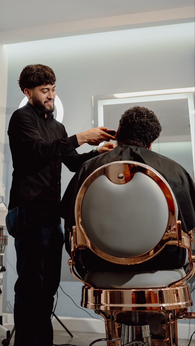 Armando Palacios Barber Studio - Brickell - photo 9